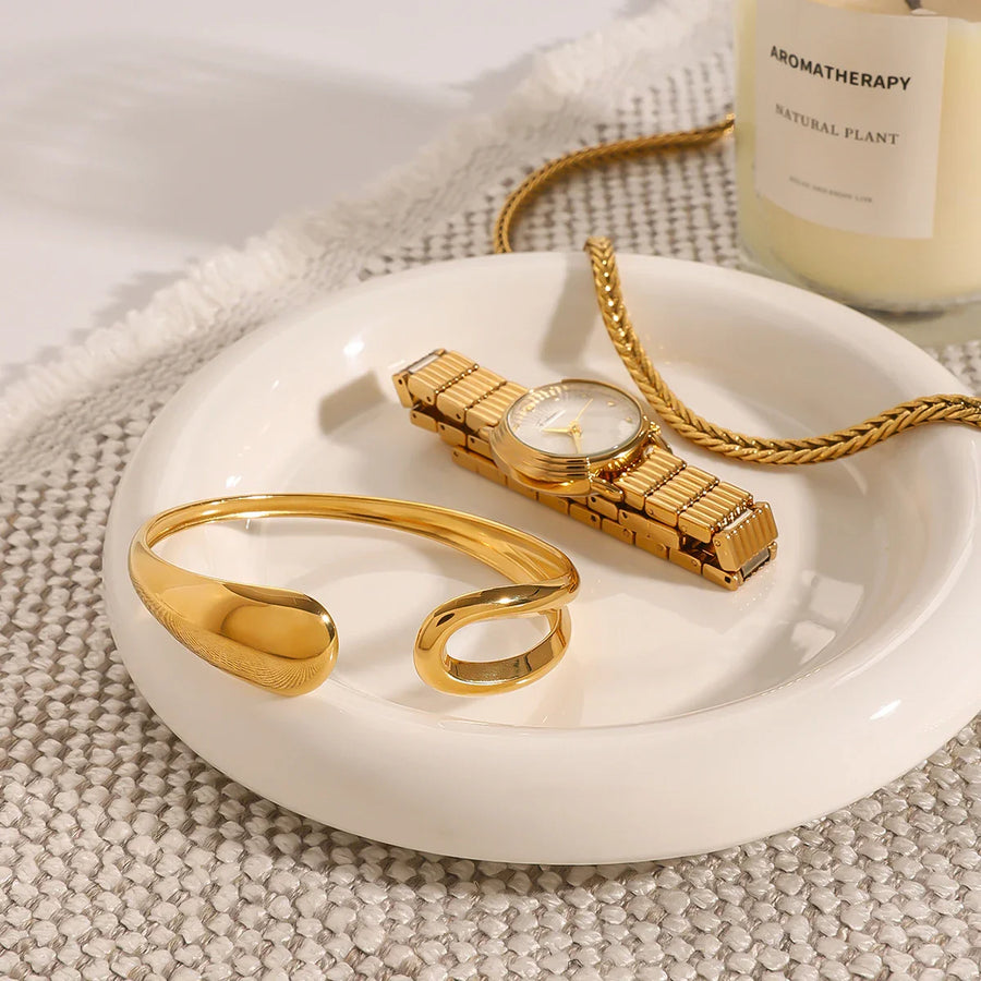 Nova Flow Wrist Cuff