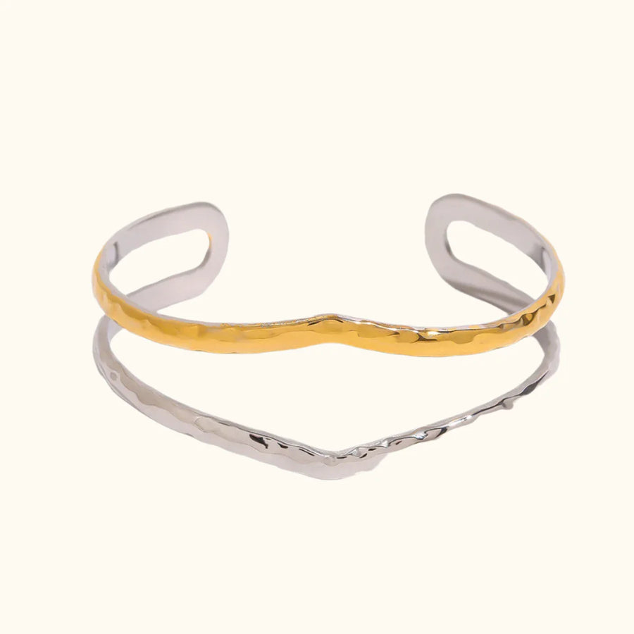 Chic Two-Tone Delight