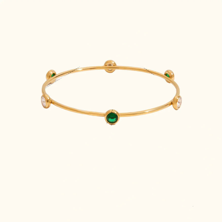 Orbital Bangl: A Chic Statement Piece