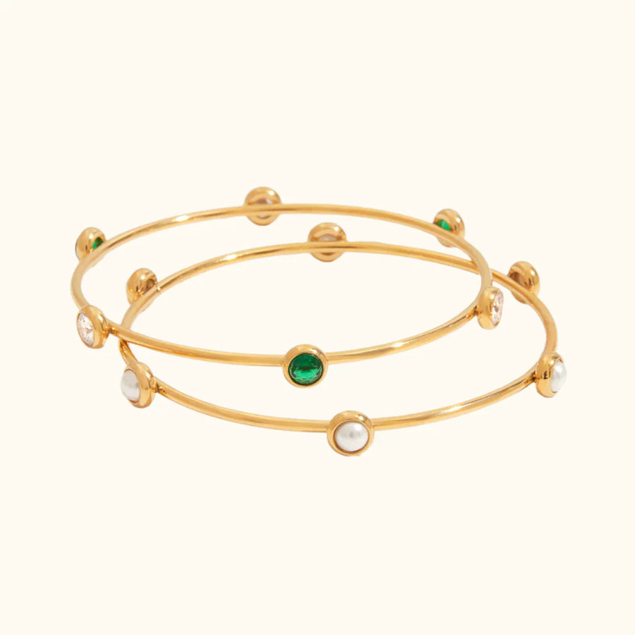 Orbital Bangl: A Chic Statement Piece